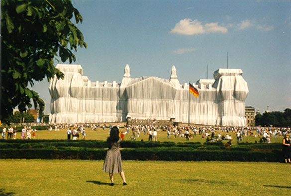 Reichstag verpackt durch Christo