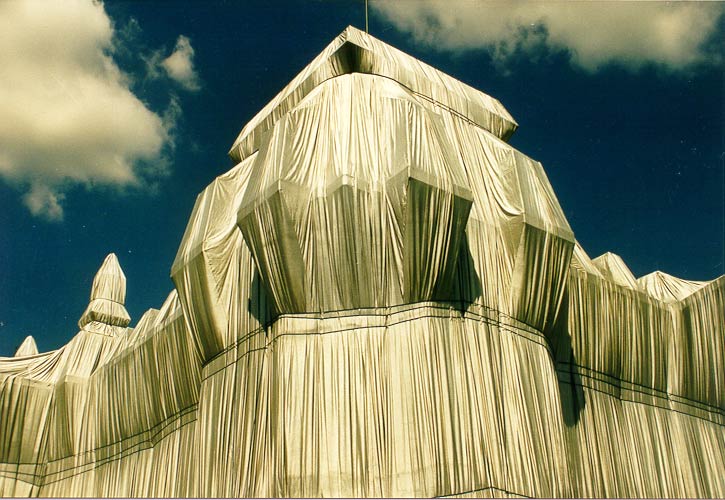 Reichstag verpackt durch Christo