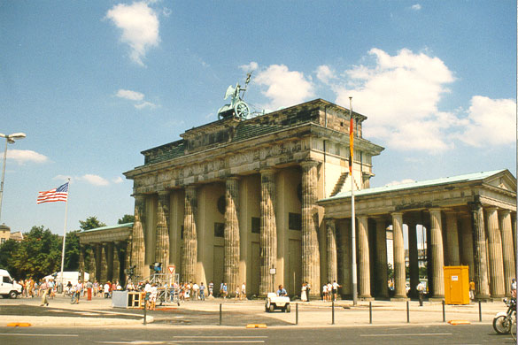 Brandenburger Tor ist offen