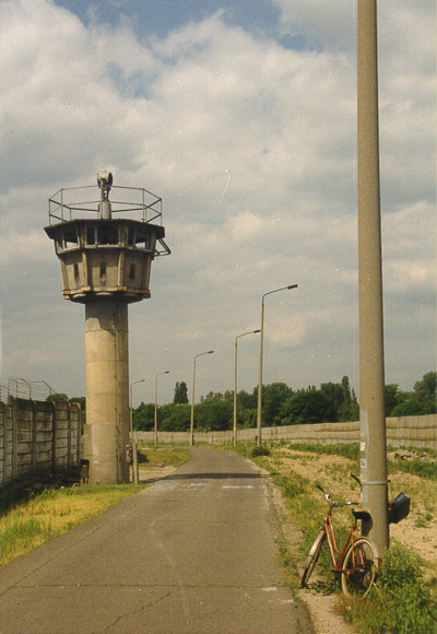 Wachturm im Grenzbereich