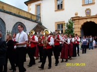 mit Blaskapelle