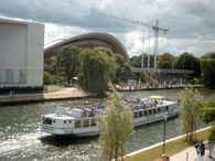 Blick zur alten Kongreßhalle