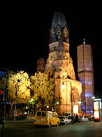 Gedächtniskirche bei Nacht